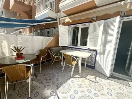 Appartement 2 étages à La Mata, 120 m de la plage : photo 3