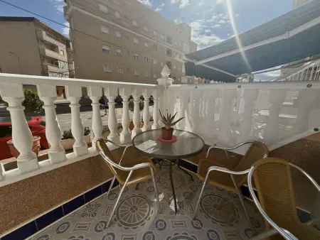 Appartement 2 étages à La Mata, 120 m de la plage : photo 5