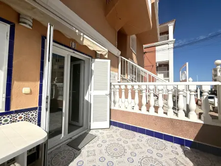Appartement 2 étages à La Mata, 120 m de la plage : photo 6