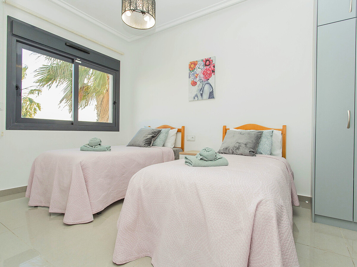 Villa 200m² piscine privée à Cabo Roig - Photo 20