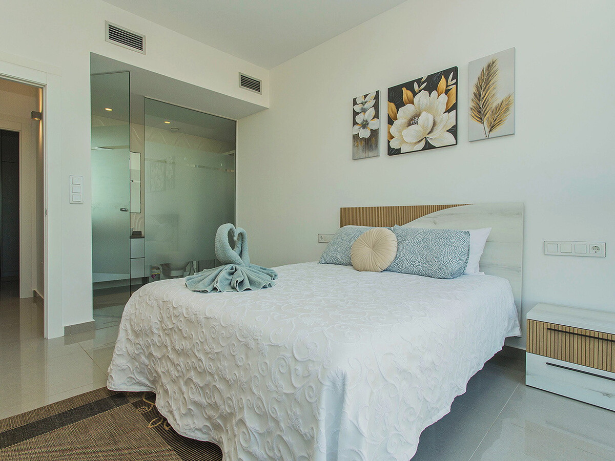 Villa 200m² piscine privée à Cabo Roig - Photo 24