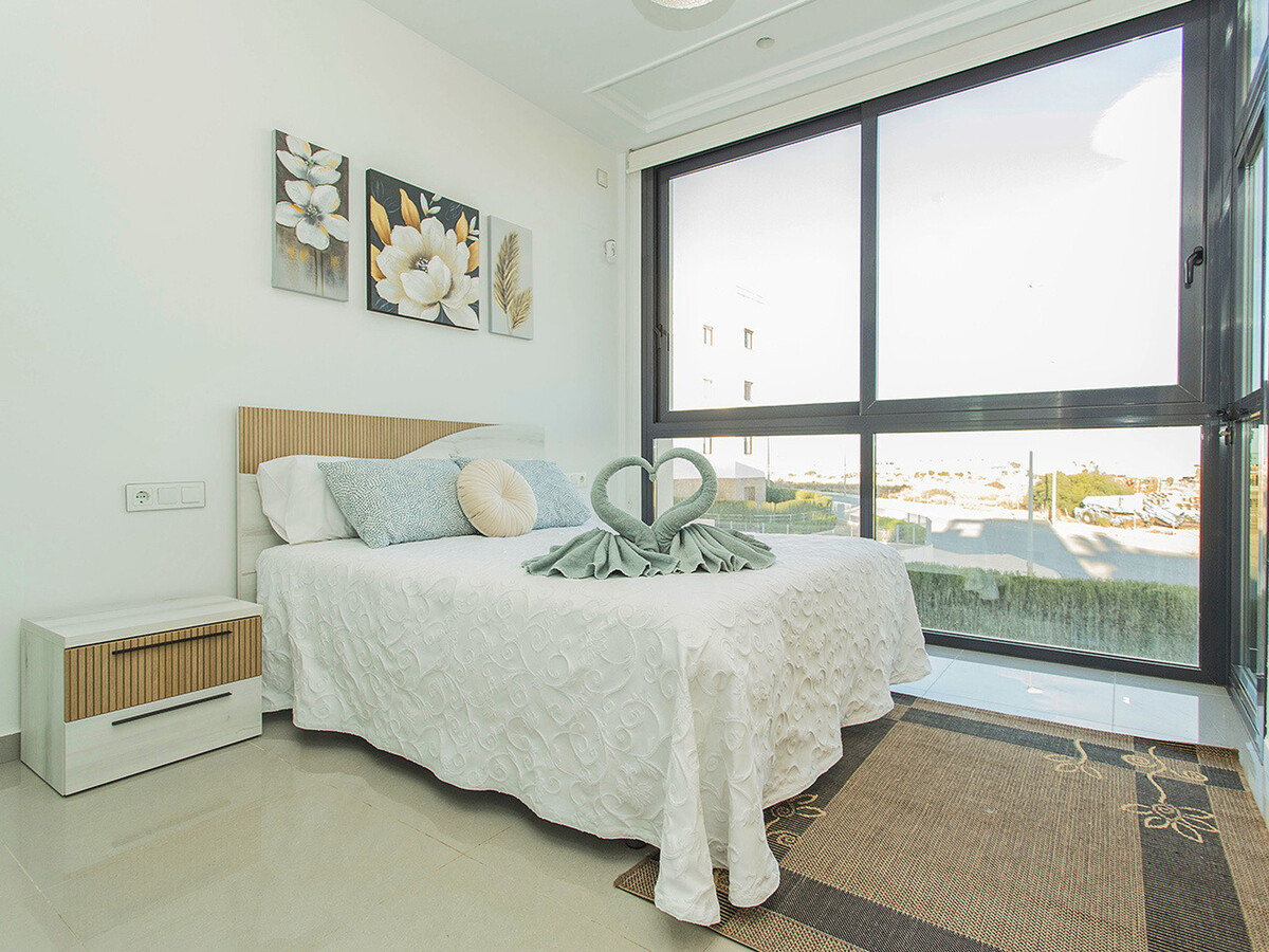 Villa 200m² piscine privée à Cabo Roig - Photo 25