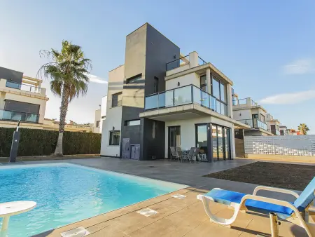 Villa 200m² piscine privée à Cabo Roig