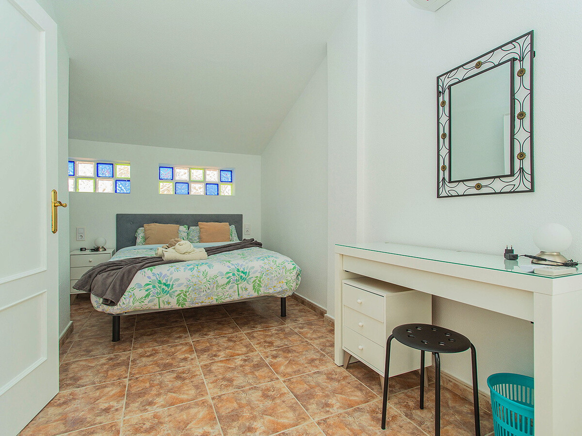 Maison 6 pers., 3 ch. avec piscine à Cabo Roig - Photo 23