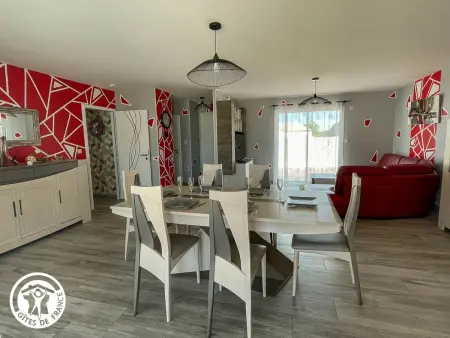 Gîte avec piscine privée - 6 pers., Gîte 6 personnes à Soullans : photo 2