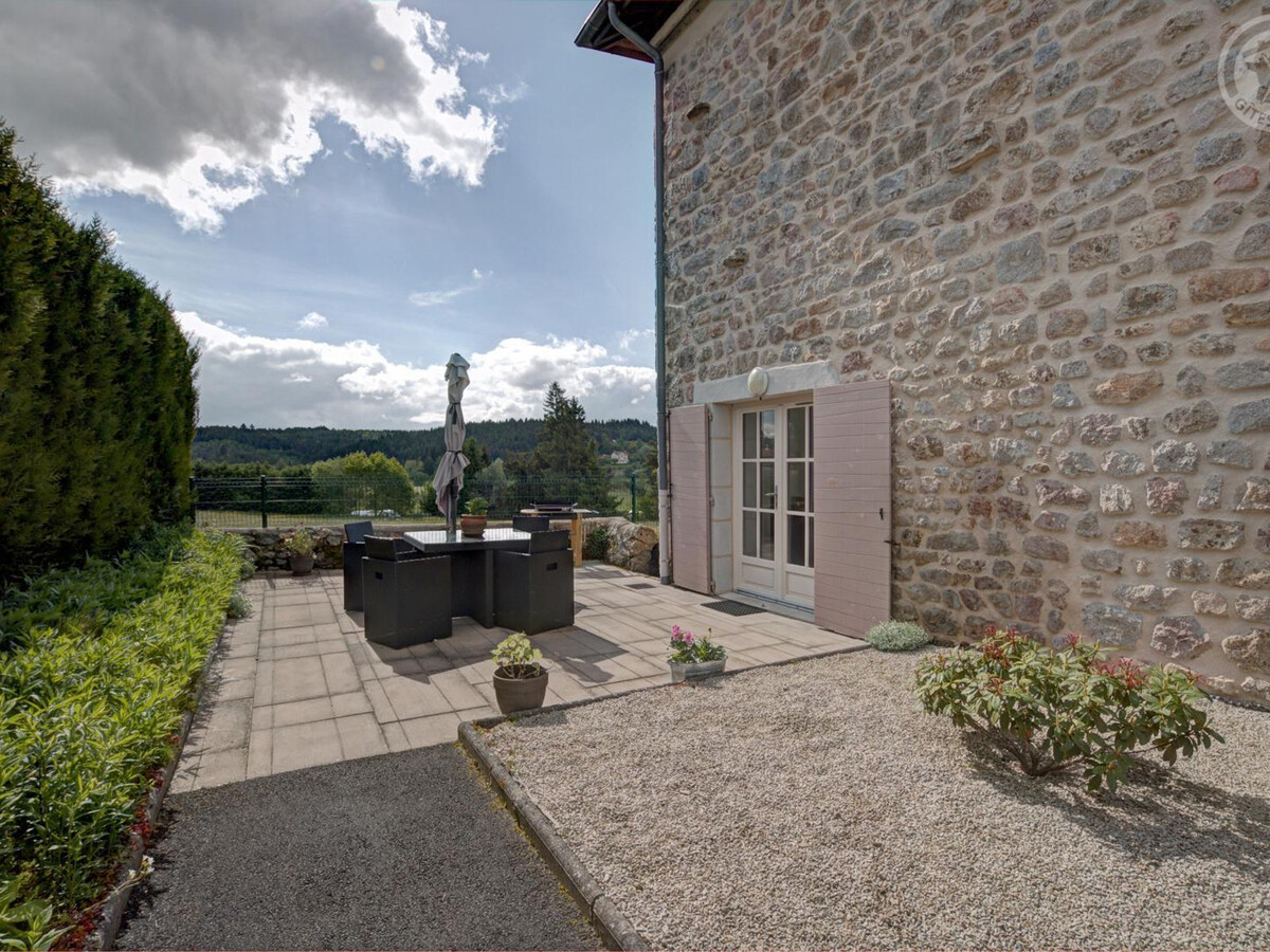 Gîte 4 pers. en ancien prieuré à Usson-en-Forez - Photo 2