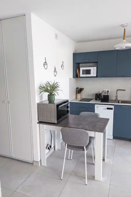 Studio rénové Ormarine, 300 m de la plage : photo 3
