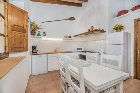 Villa en pierre avec piscine privée à Pollença : photo 11