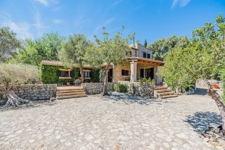 Villa Ca'n Noguera à Pollença : piscine privée 6 pers. : photo 9