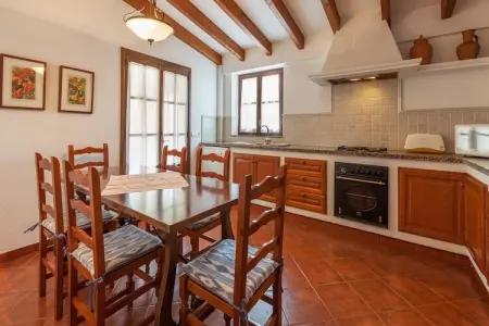 Villa en pierre avec piscine privée à Pollença : photo 4
