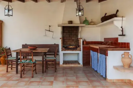Villa en pierre avec piscine privée à Pollença : photo 7