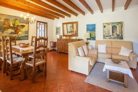 Villa en pierre avec piscine privée à Pollença : photo 8
