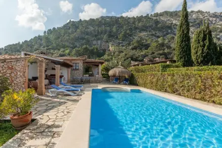 Villa en pierre avec piscine privée à Pollença : photo 17