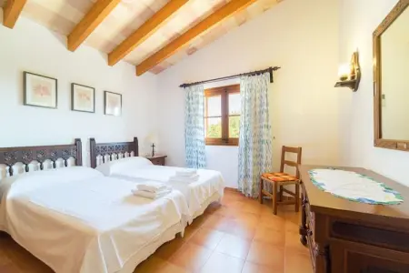 Villa en pierre avec piscine privée à Pollensa : photo 4