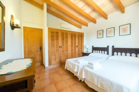 Villa en pierre avec piscine privée à Pollensa : photo 19