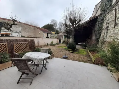 T2 centre-ville avec terrasse privative, La Roche-Posay : photo 7