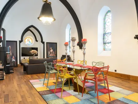 Gîte insolite en chapelle avec parking et sauna : photo 2