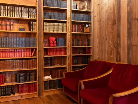 Gîte insolite en chapelle avec parking et sauna : photo 13