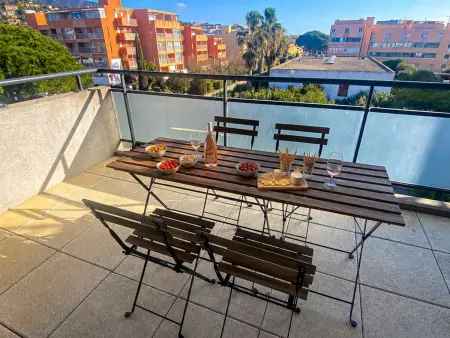 T2 avec piscine et 2 balcons au Lavandou : photo 4