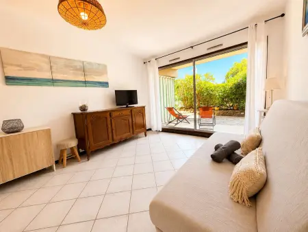 Appartement climatisé, terrasses, piscine à Bormes : photo 4