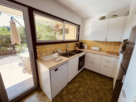 Appartement climatisé, terrasses, piscine à Bormes : photo 14