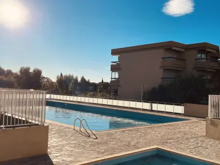 Appartement 2 chambres avec parking - Bormes-les-Mimosas : photo 11