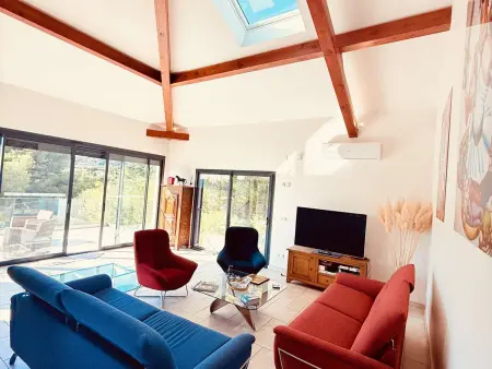 Haut de villa avec piscine et clim - 10 pers., Villa 10 personnes à Bormes les Mimosas - Photo 1