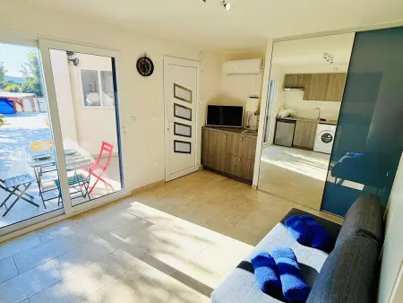 Haut de villa avec piscine et clim - 10 pers., Villa 10 personnes à Bormes les Mimosas - Photo 2