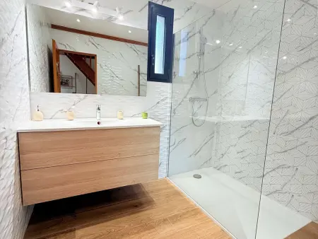 Haut de villa avec piscine et clim - 10 pers., Villa 10 personnes à Bormes les Mimosas - Photo 5