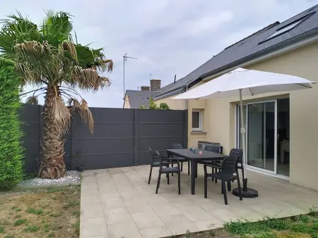 Location maison à Créances, Le jardin du calme