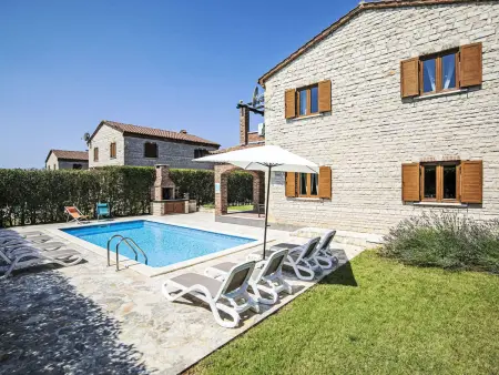 Villa Orlene avec piscine privée à Vodnjan : photo 2