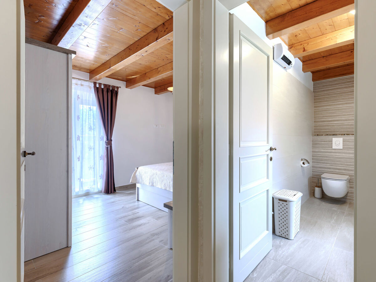 Maison Trošti : piscine privée et jardin à Barban - Photo 25
