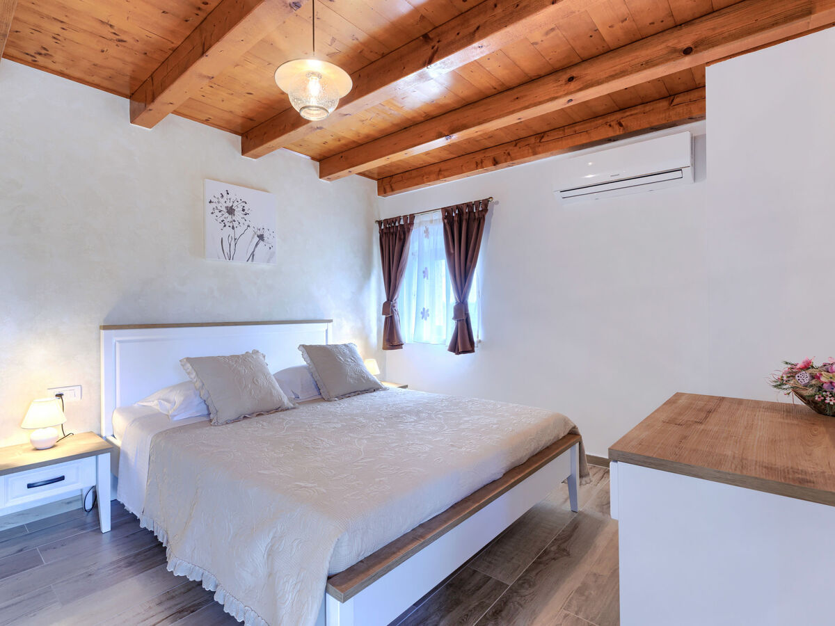 Maison Trošti : piscine privée et jardin à Barban - Photo 37