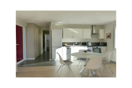 Maison Marulaz à Fontaine, vue Jura et terrasse : photo 12