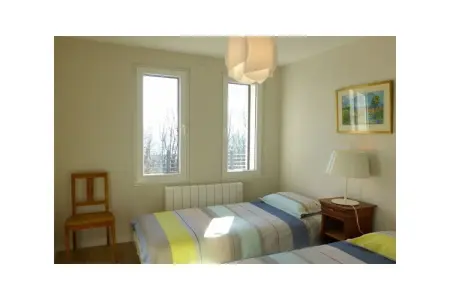 Maison Marulaz à Fontaine, vue Jura et terrasse : photo 13