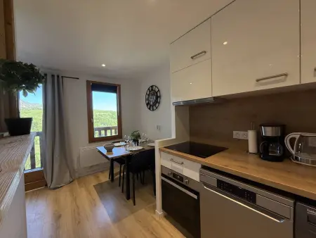 Studio rénové 26m² avec balcon, vue dégagée à Belle-Plagne : photo 2