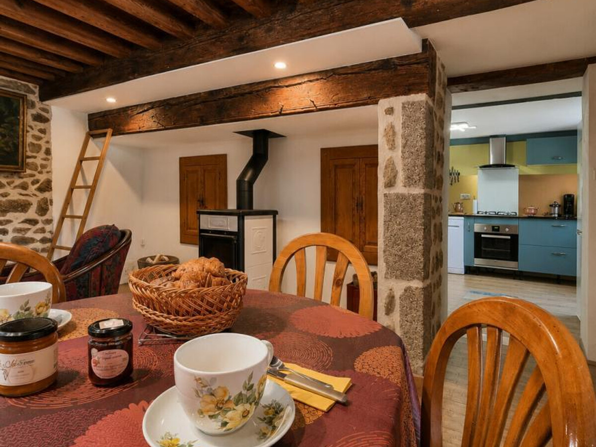 Gîte pierre typique du Forez, 6 pers., animaux acceptés - Photo 8