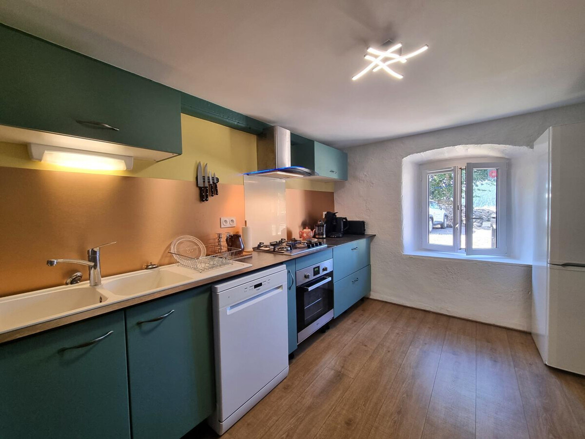 Gîte pierre typique du Forez, 6 pers., animaux acceptés - Photo 10