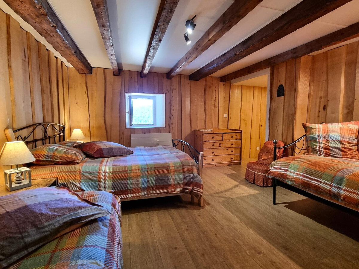 Gîte pierre typique du Forez, 6 pers., animaux acceptés - Photo 13