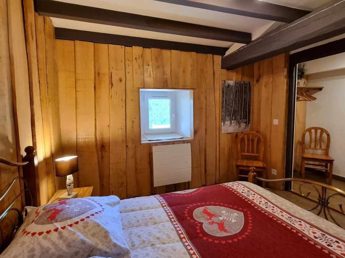 Gîte pierre typique du Forez, 6 pers., animaux acceptés - Photo 16