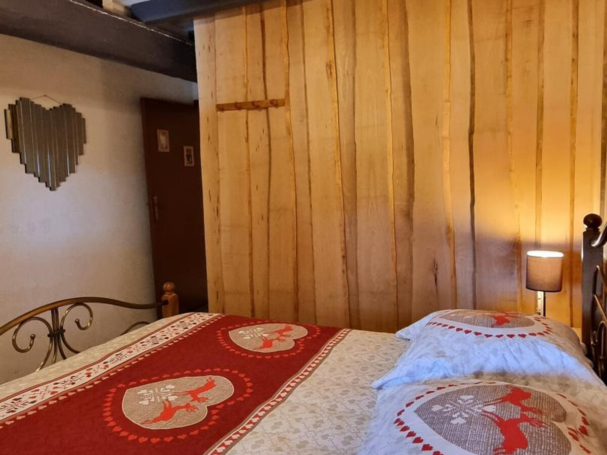 Gîte pierre typique du Forez, 6 pers., animaux acceptés - Photo 17