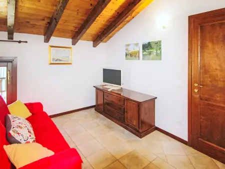 Annika – Appartement 2 pièces avec piscine à Cocquio Trevisago : photo 7