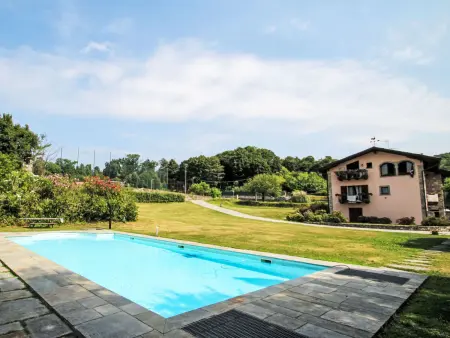 Annika – Appartement 2 pièces avec piscine à Cocquio Trevisago : photo 21