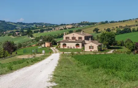 Le Castella, maison de campagne 15 personnes à Potenza Picena