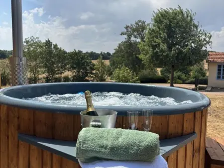 Gîte Les Prés Rêvés, 10 pers., bain nordique et étang privé : photo 10