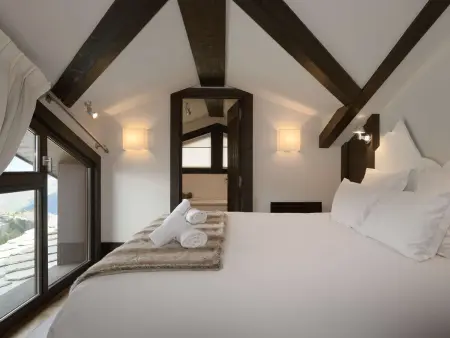 Duplex 8 pers. avec cheminée, centre Courchevel 1650 : photo 2