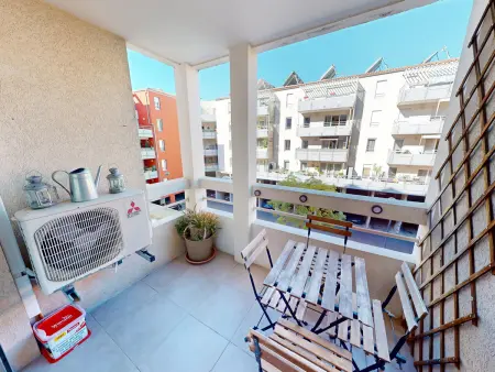T2 30 m² climatisé avec terrasse à Sète : photo 2
