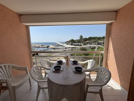 Location appartement à Six Fours les Plages, Appartement au calme avec vue mer - 4 pers.