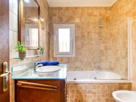 Maison Sunrise avec piscine à Vilajuiga : photo 28