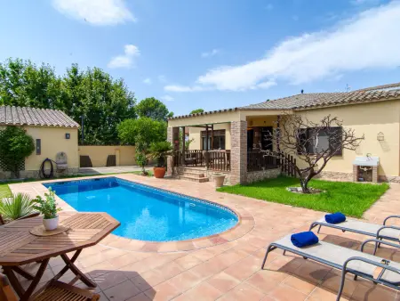 Maison Sunrise avec piscine à Vilajuiga : photo 37